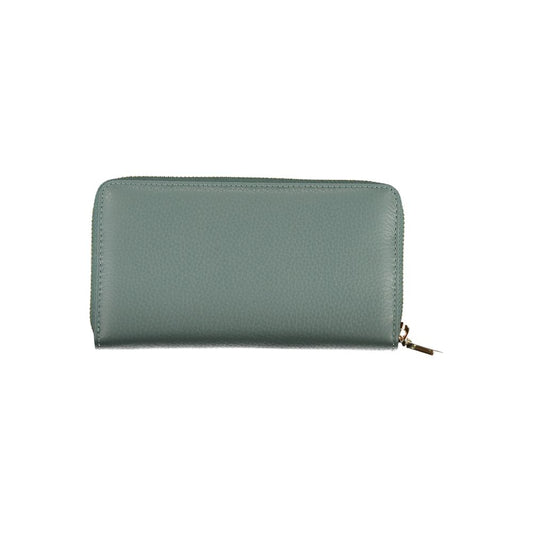 Coccinelle Chic Green Leather Wallet with Ample Storage
