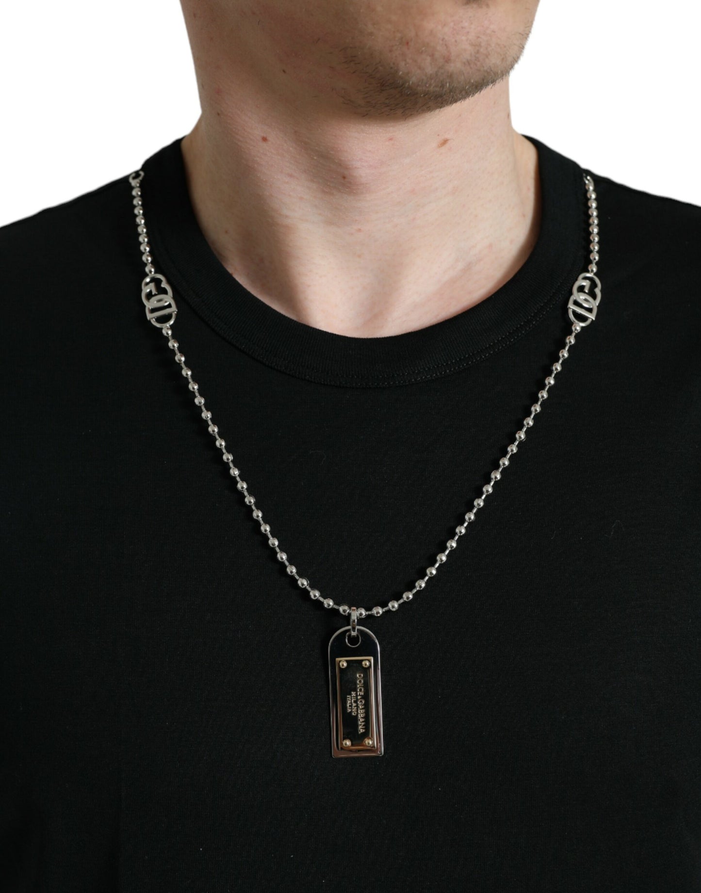 Dolce & Gabbana Sleek Cotton Round Neck T-Shirt with Chain Detail